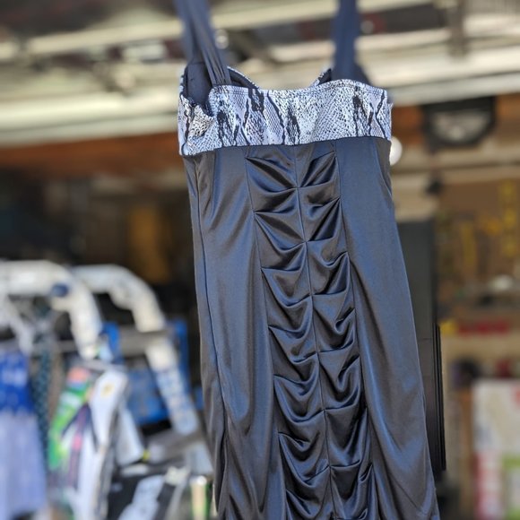 Love Tease Mini Dress with Ruffles Size 3 - Picture 2 of 3